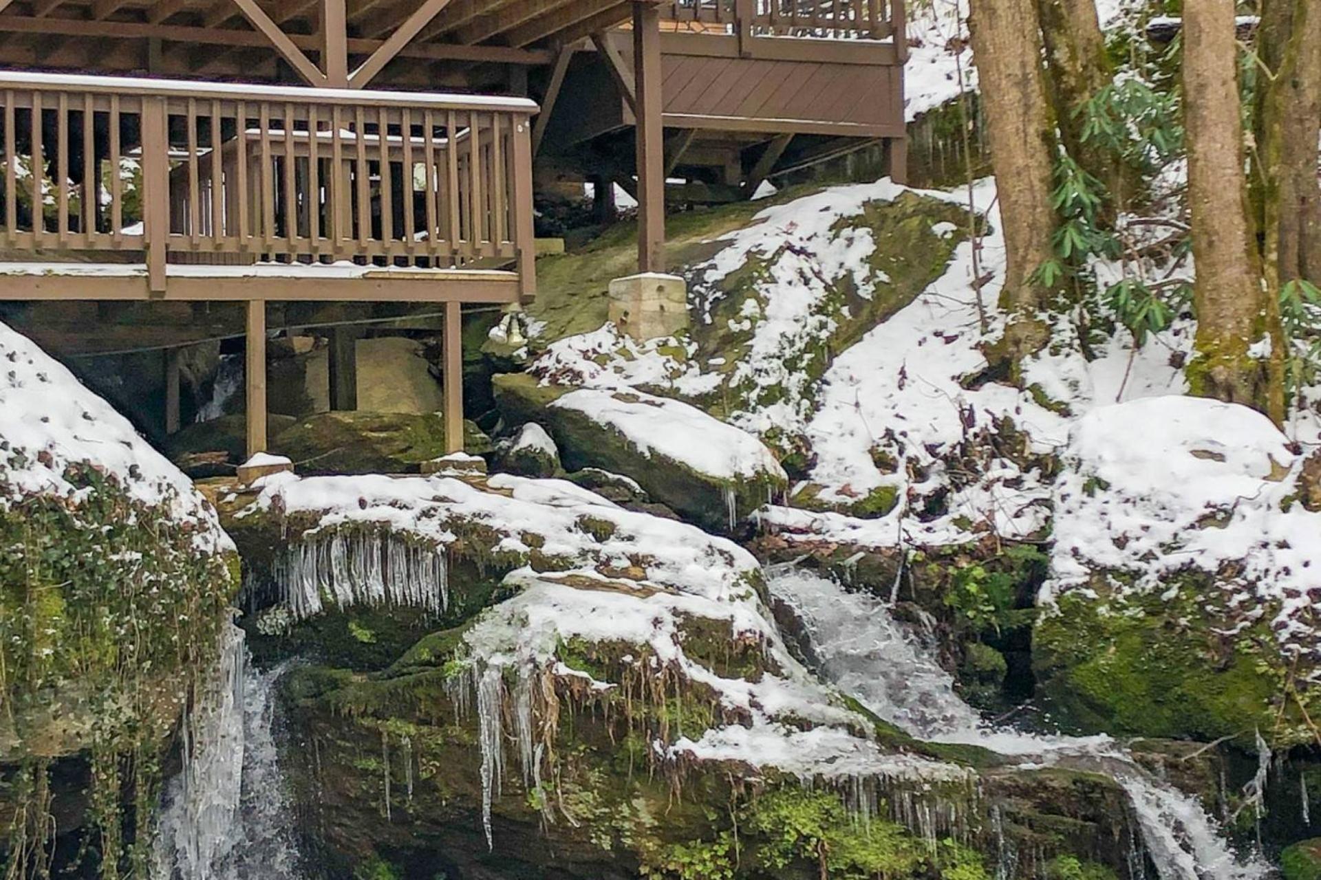 Waterfall Cabin McCookville Eksteriør bilde